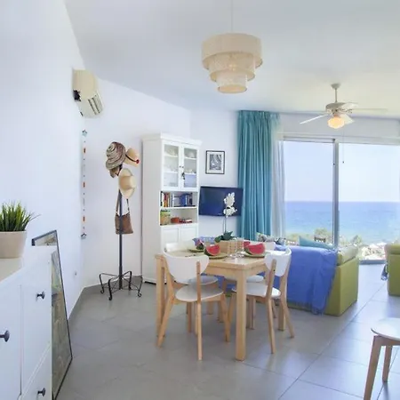 Thalassa Located On Mouzoura Beach With Majestic Sea Views * Протарас
